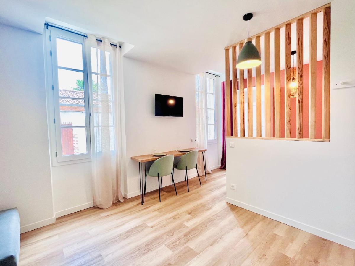 LE QUAI 3 - Studio neuf LUMINEUX CALME - CLIM - WiFi - Gare à 200m Agen Extérieur photo